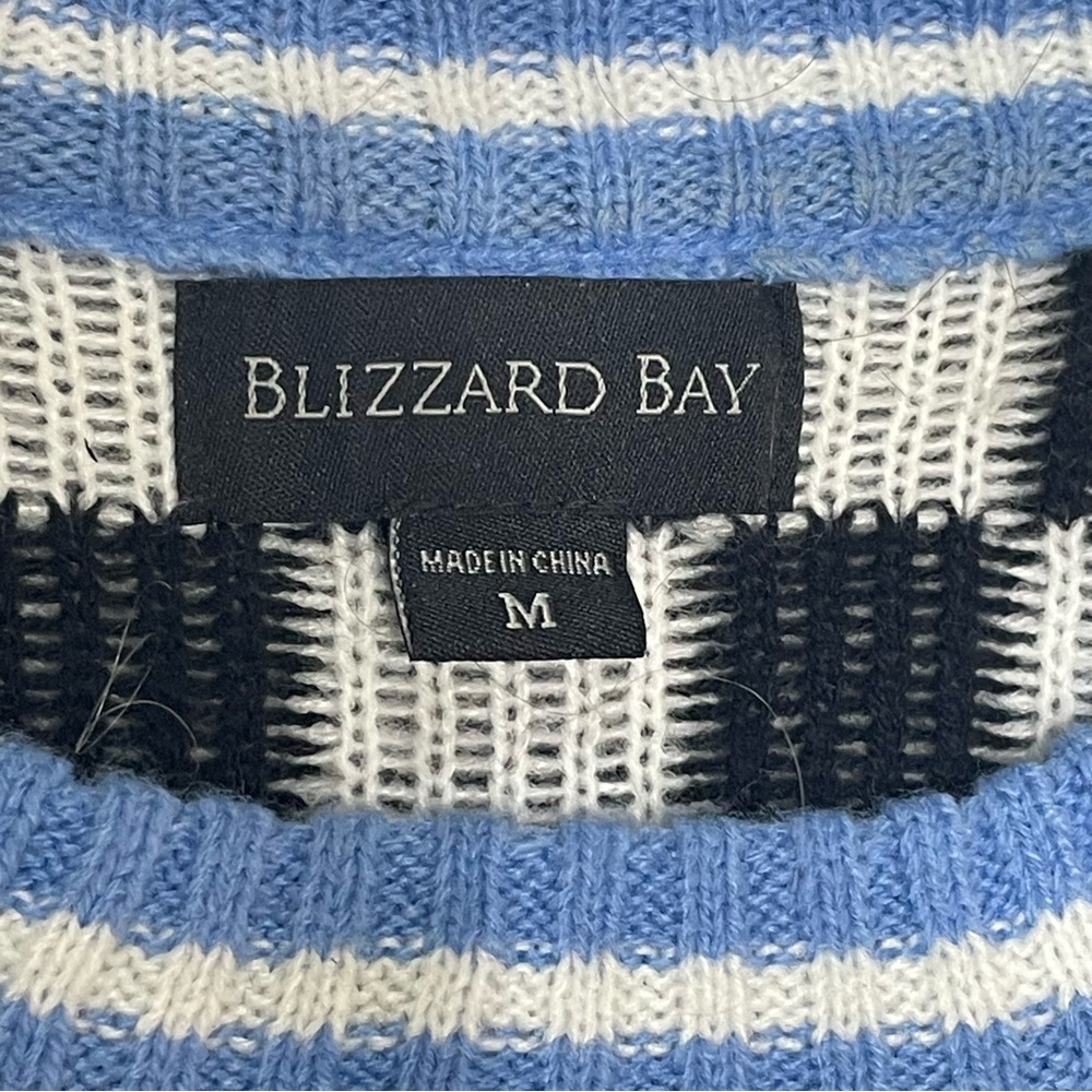 Blizzard Bay Checkered Sweater with Cat Design.. Size M. Preowned. Black & white - Picture 5 of 15